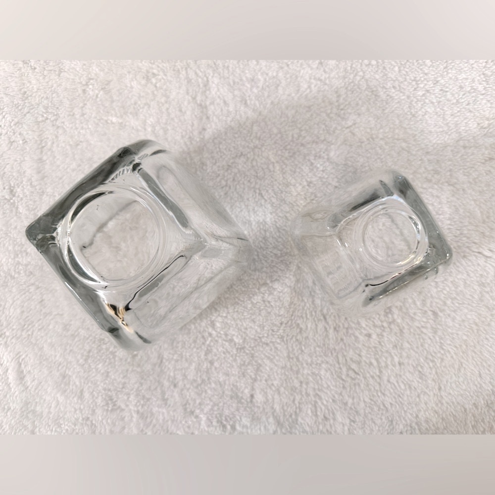 Beautiful Small Very Thick & Heavy Glass Vases, sold as a pair! - Picture 5 of 5